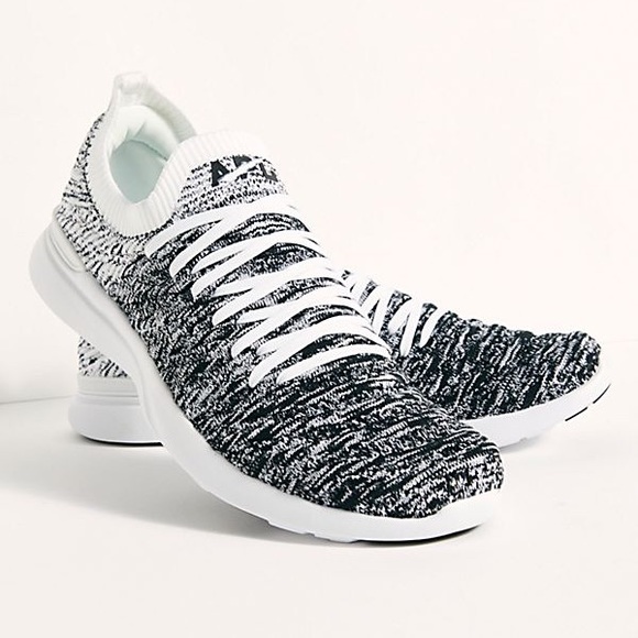 APL TECHLOOM WAVE in 'White/Midnight/Ombre' Tennis Shoe - Picture 4 of 11